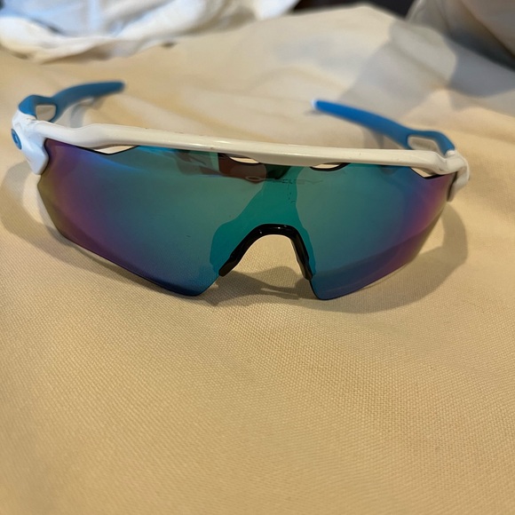 Oakley Baseball Sunglasses - Picture 2 of 5